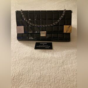 CHANEL East West Black Patent Leather Quilted Clutch Handbag